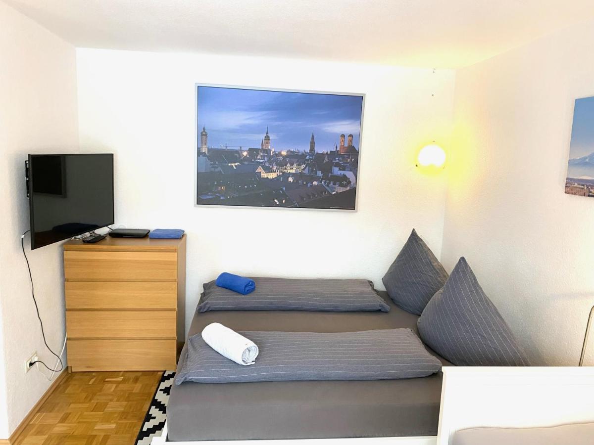 Gemuetliche Privatzimmer Mit Geteiltem Bad, Kueche Und Garten ميونيخ المظهر الخارجي الصورة